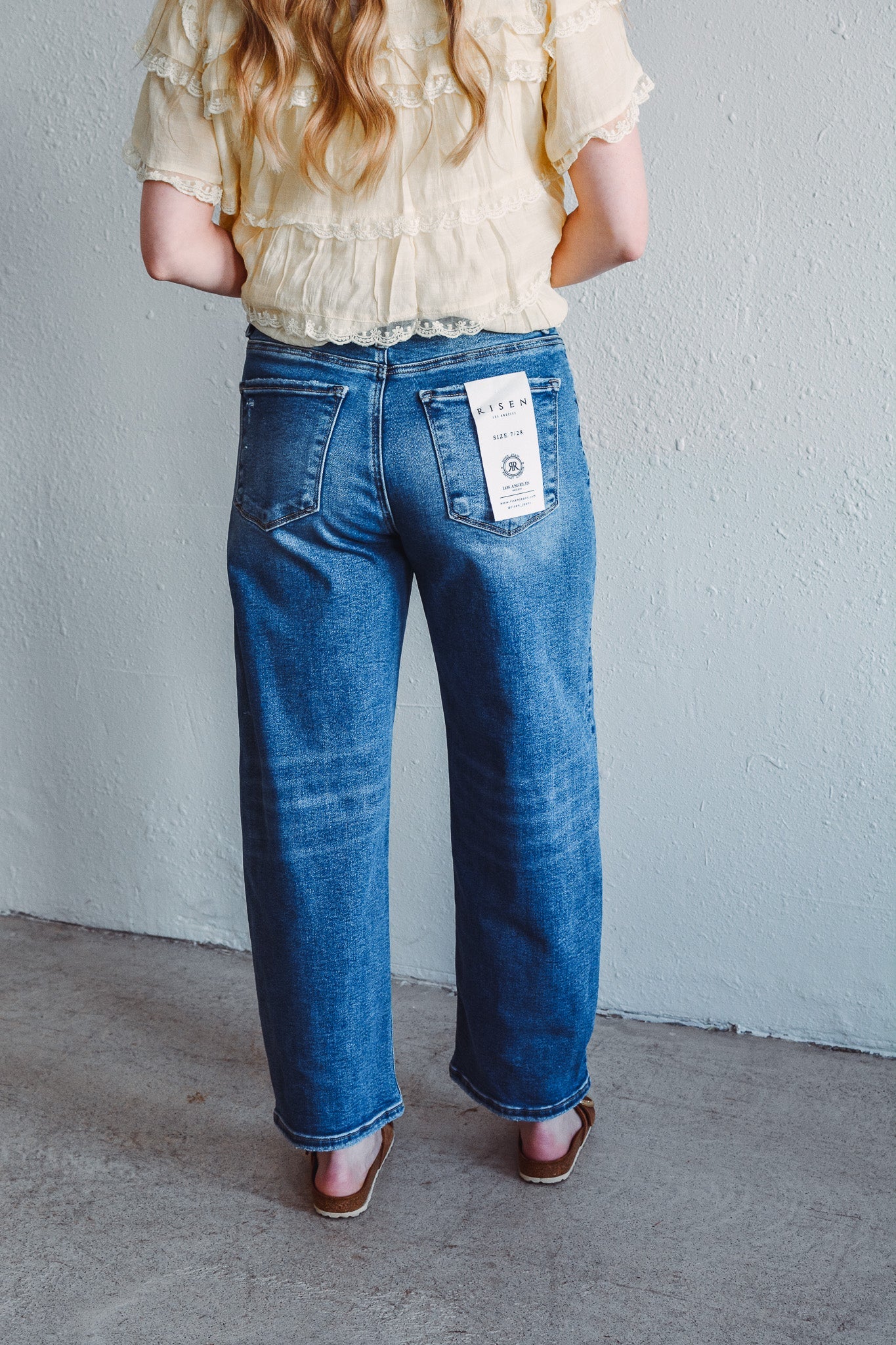Lucy Medium Wash Barrel Jean