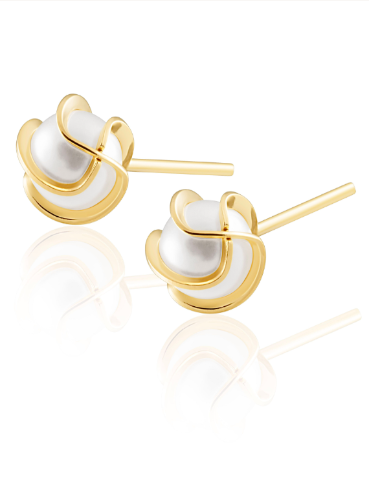 Pearl Accent Studs