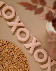 Pink XOXO Garland