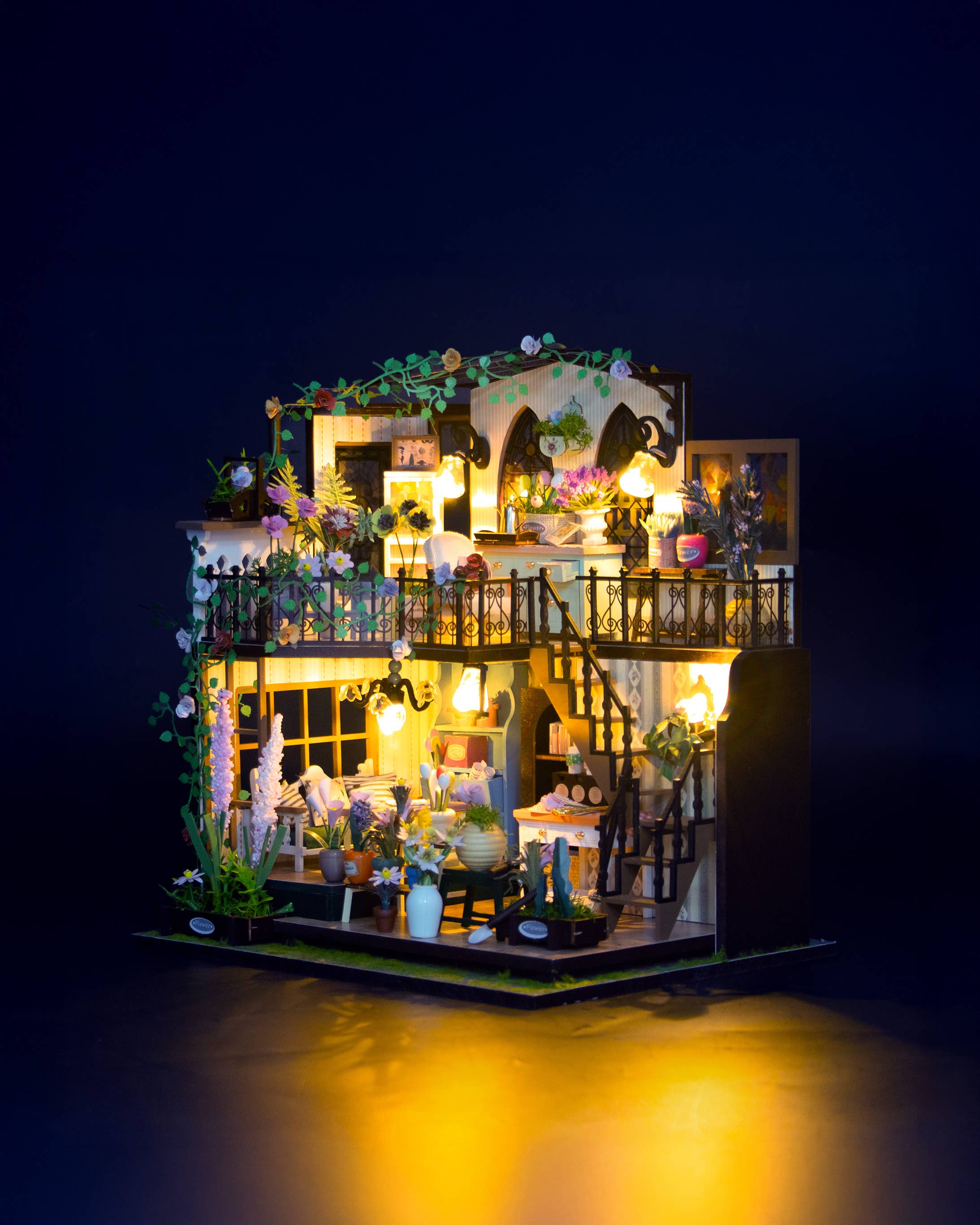 Miniature House Kit: Garden Loft